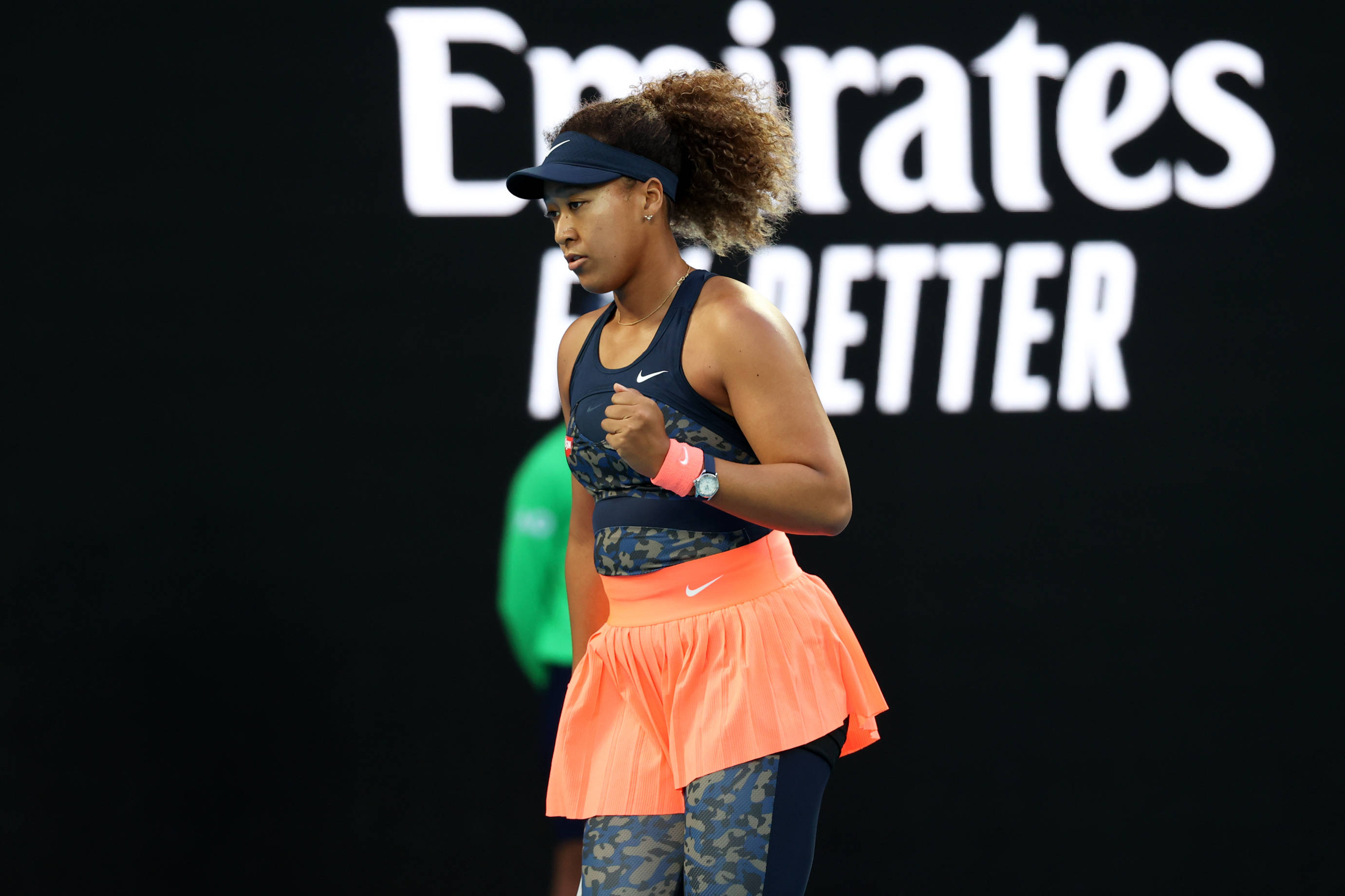 爱游戏娱乐-大坂直美重返赛场，爆冷首场状态出色，掘金观众沸腾！-爱游戏娱乐