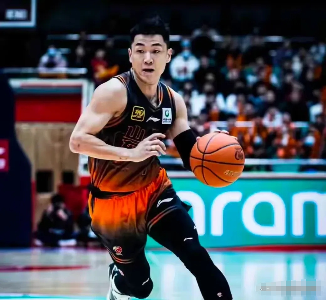 爱游戏游戏平台-亚冠集结日走向成谜，广厦男篮临场应变，质疑声仍在，赛季目标并未改变-爱游戏游戏平台